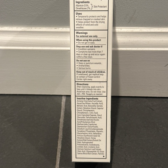 Rodan + Fields - Picture 3 of 5